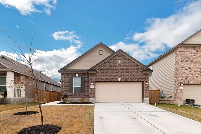 Building Photo - 227 Outlaw Dr