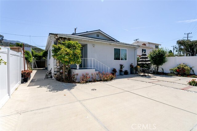 Building Photo - 10619 Mountair Ave