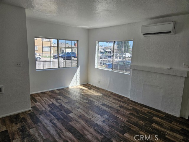 Foto del edificio - 1309 S Woods Ave