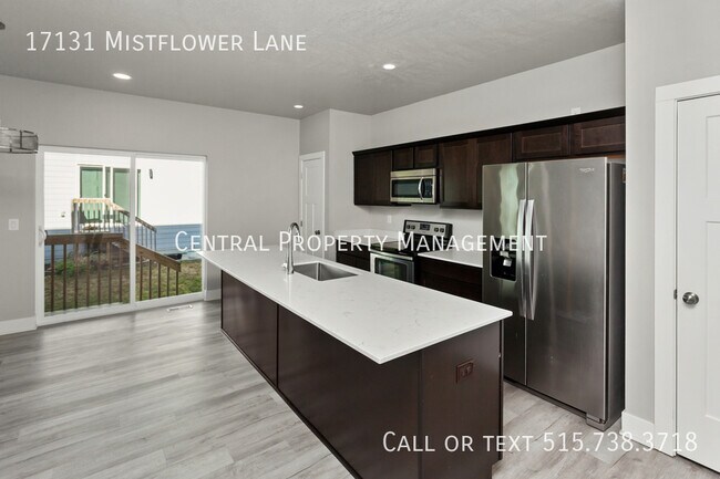 Foto del edificio - 17131 Mistflower Ln