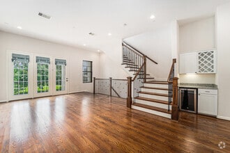 Building Photo - 1404 W 26th St