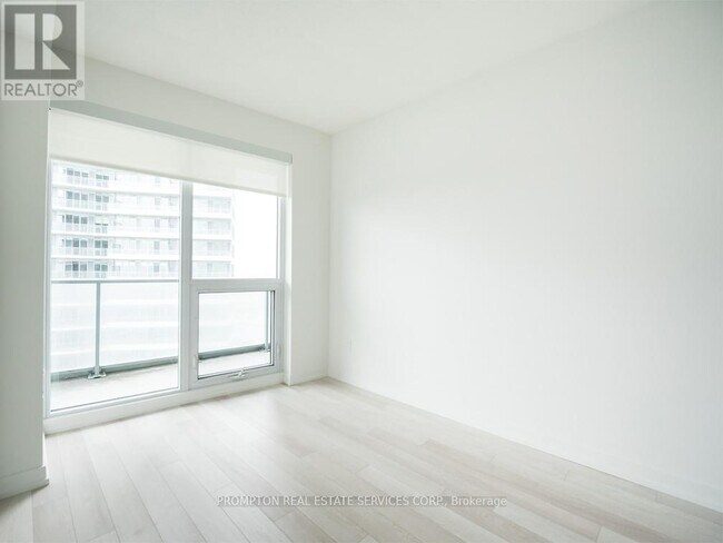 Building Photo - 117 McMahon Dr
