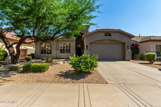 Building Photo - 7355 E Overlook Dr