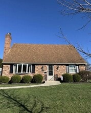 Building Photo - 3566 Tillbury Ave