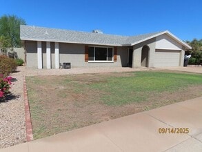 Building Photo - 5414 S Heather Dr