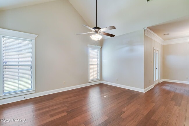 Building Photo - 200 King Arthurs Way