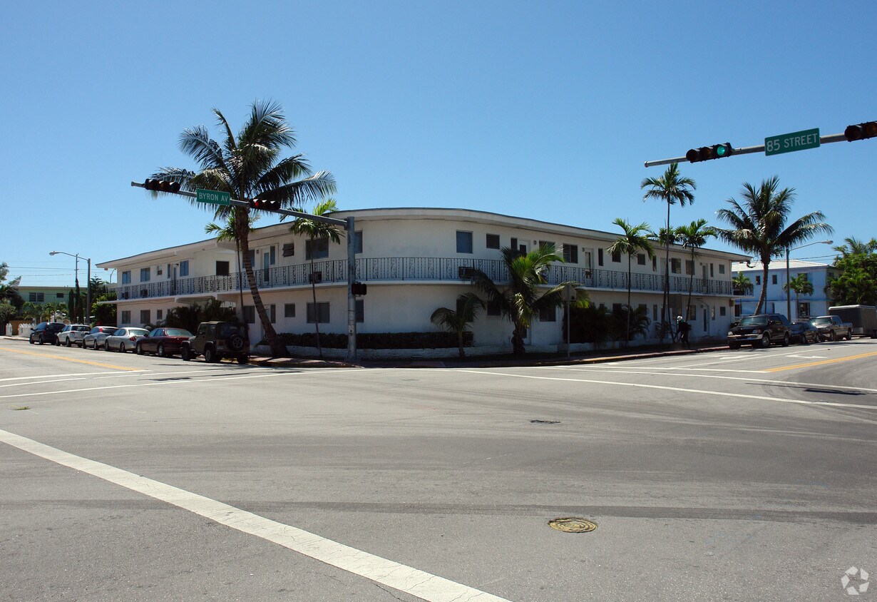 Building Photo - Terry Beach Apartments