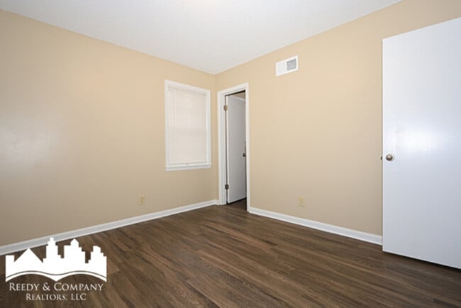 Building Photo - 2201 Cedar Point Cove