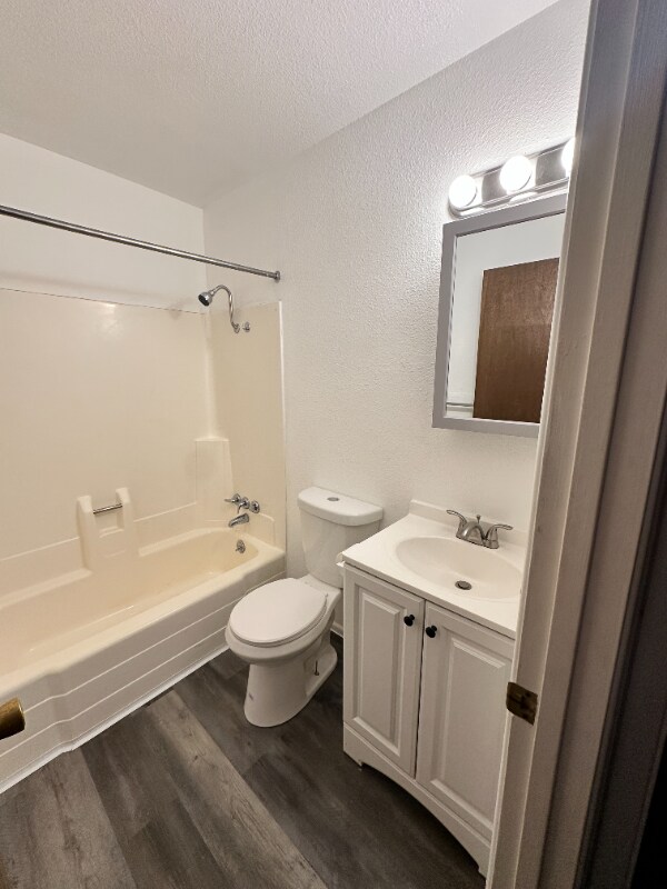 Foto del edificio - 2805 E 22nd St