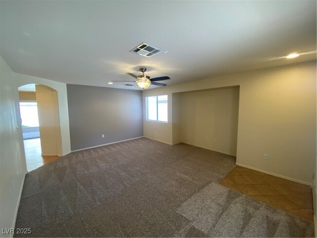 Building Photo - 3945 Bayamon St