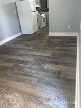 Building Photo - 630 S 4th Ave