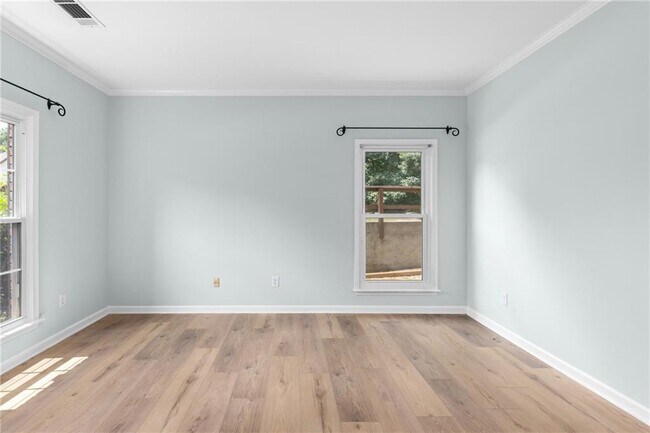 Foto del edificio - 380 Belmont Chase Ct