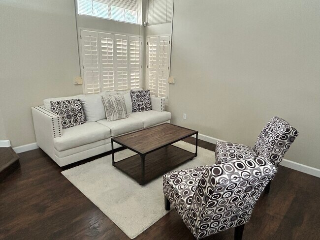 Foto del edificio - 15419 Ridgecrest Dr