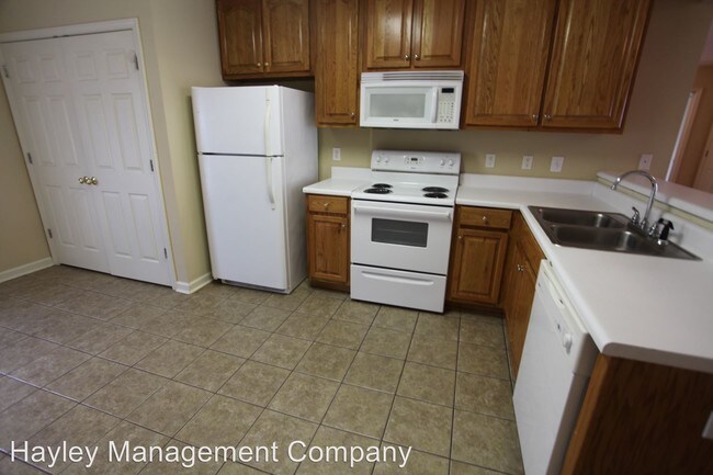 Building Photo - 3 br, 3 bath House - 677 Ethan Court