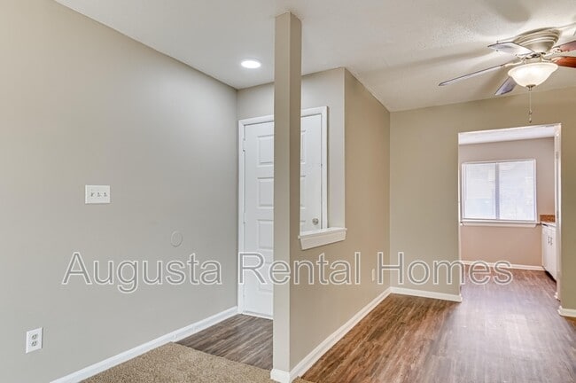 Foto del edificio - 2818C Thomas Lane