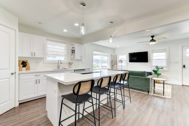 Foto del edificio - 1235 Manulani St