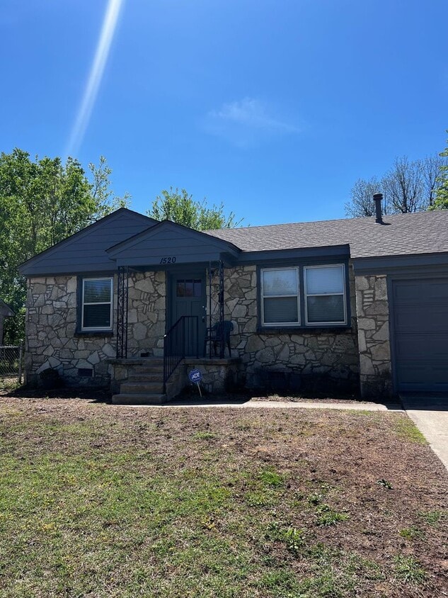 Primary Photo - Remodeled 3 Bed 2 bath