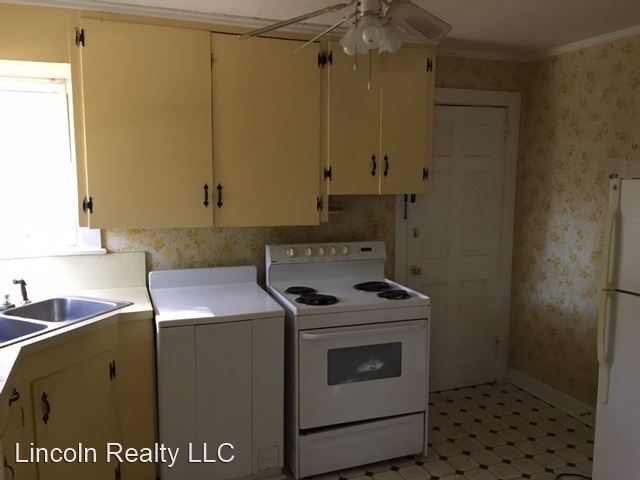 Building Photo - 2 br, 1 bath House - 713 Lakeland Ave.