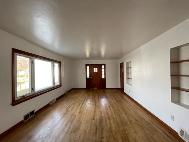 Building Photo - 2924 Prast Blvd