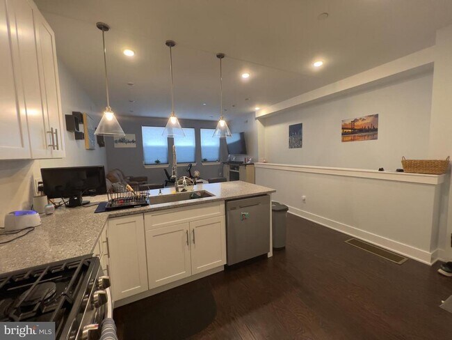 Building Photo - 959 Shackamaxon St