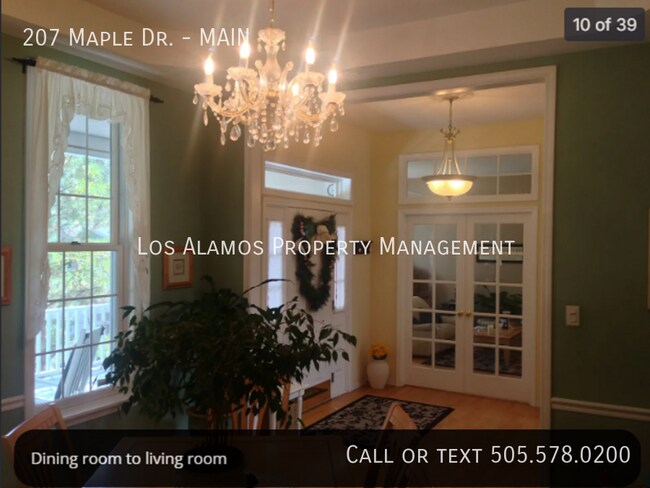 Foto del edificio - 207 Maple Dr