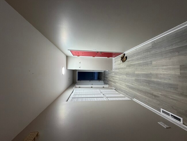 Building Photo - 1840 W Highland Ave