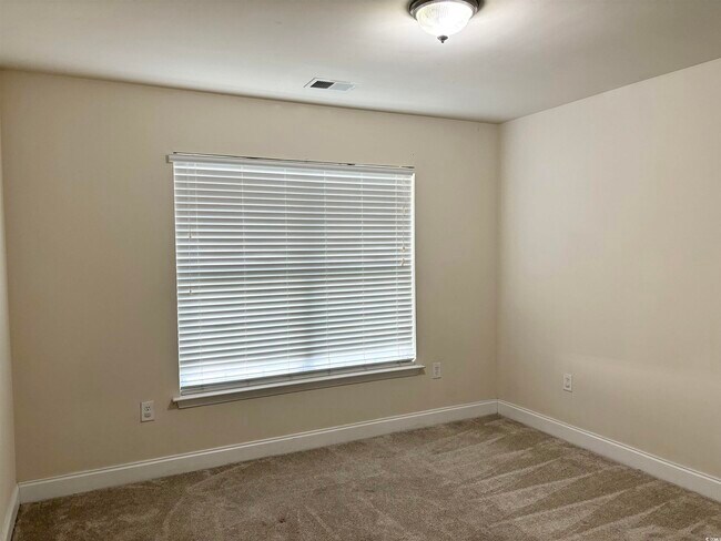 Building Photo - 1311 Monticello Dr