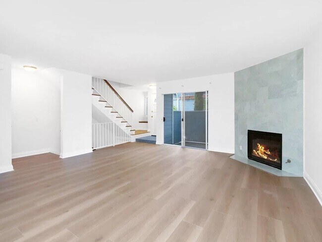 Foto del edificio - 26105 Frampton Ave