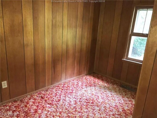 Foto del edificio - 3 br, 1 bath House - 6215 Price Branch Rd ...