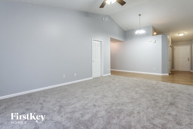 Building Photo - 5329 Waterton Lakes Dr