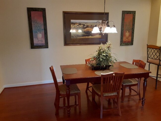 Dinning Room - 8010 Tuscany Way