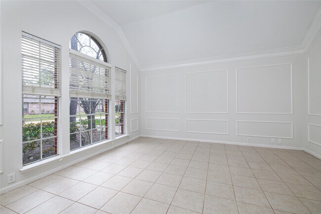 Foto del edificio - 107 N Sunny Slope Cir