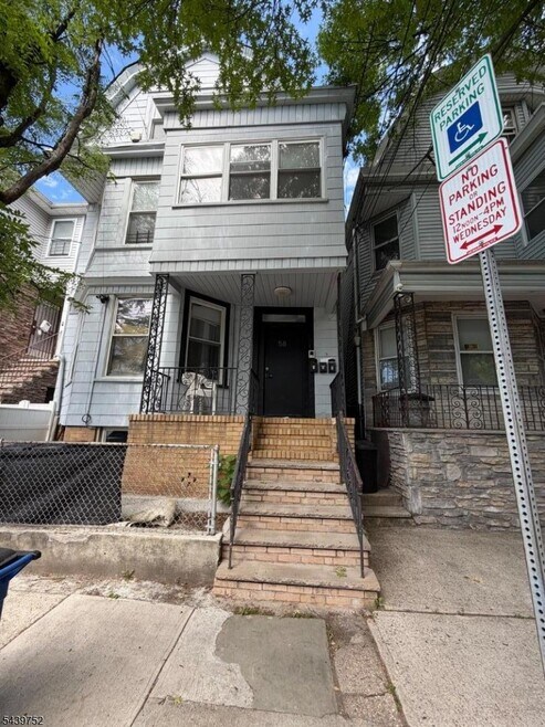 58 N 5th St