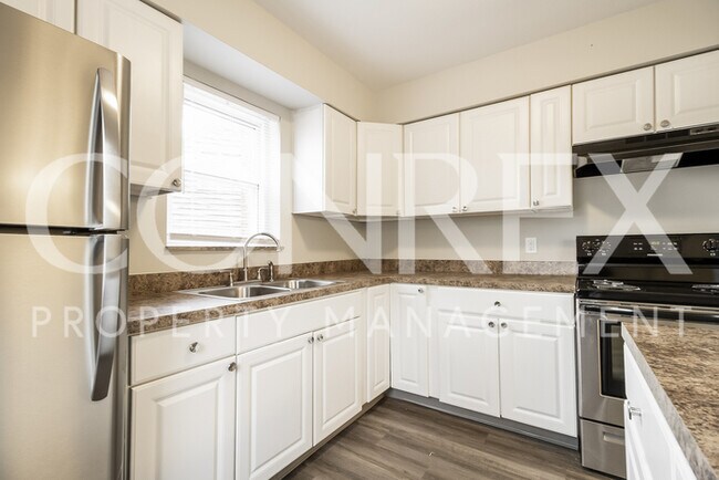 Building Photo - 7113 Salmar Ct