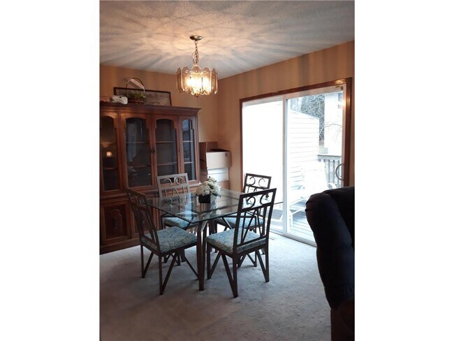 Foto del edificio - 7275 Stewart Dr