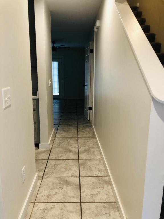 Building Photo - 224 Candlebrook Drive