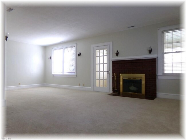 Building Photo - 106 Algonquin Rd