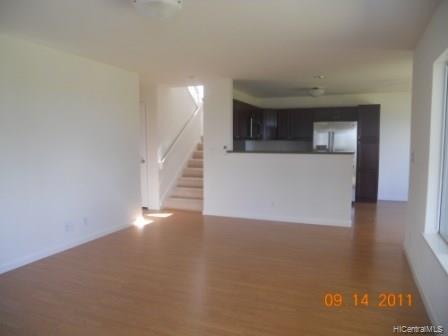 Building Photo - 98-2039-2039 Kaahumanu St