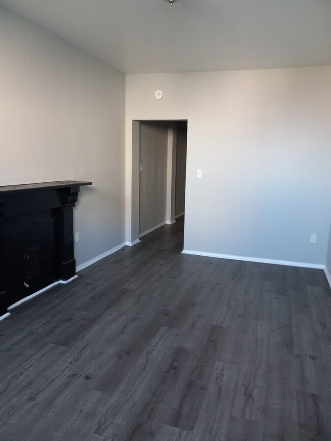Building Photo - 244 N Fulton Avenue