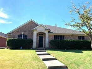 Building Photo - 1111 Shadybrook Ln