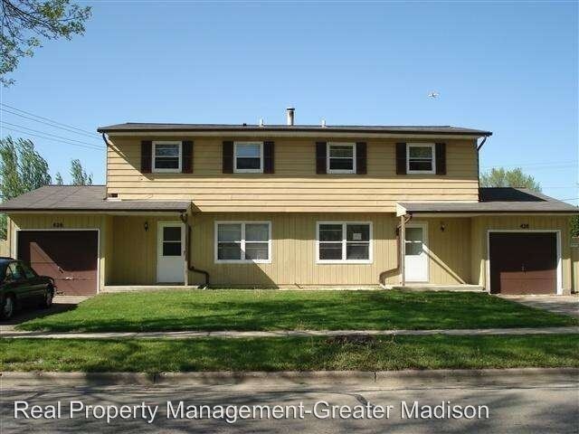 Primary Photo - 426-428 Moorland Rd