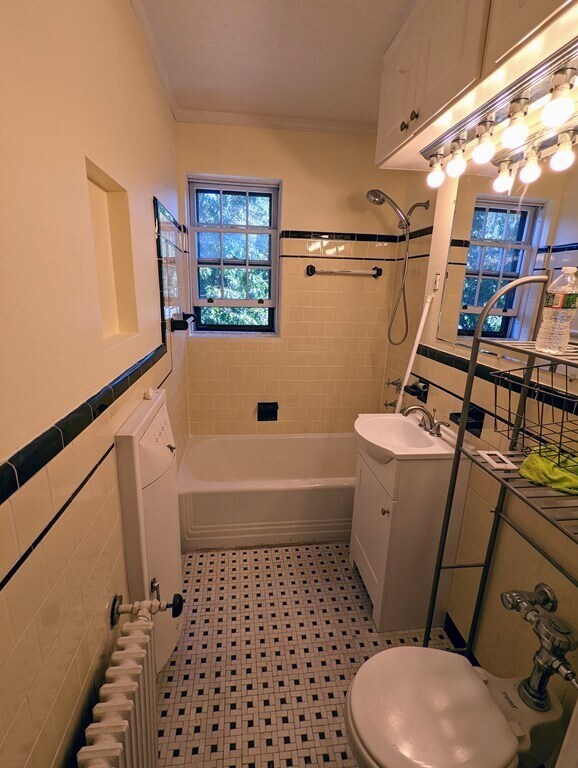 4 Kilsyth Ter Unit 4, Boston, MA 02135 Condo for Rent in Boston, MA