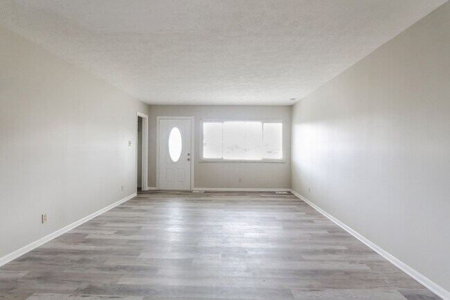 Building Photo - Wonderful Brick Ranch!