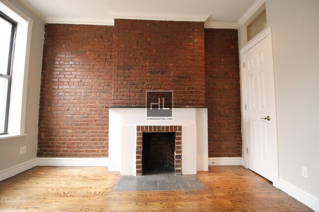 Building Photo - West 10th Street