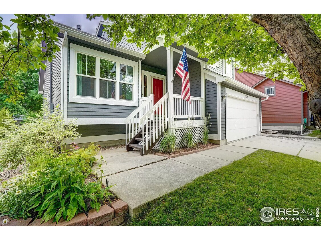 Foto principal - 2524 Ravenwood Ln