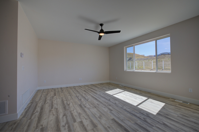 Building Photo - 1621 Serenity Ln