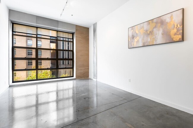 Foto del edificio - Modern 2 Bed, 2 Bath Downtown Raleigh Cond...
