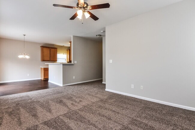 Foto del edificio - 16 Hollyridge Ct