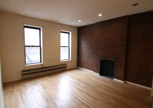 Primary Photo - 548 Amsterdam Ave