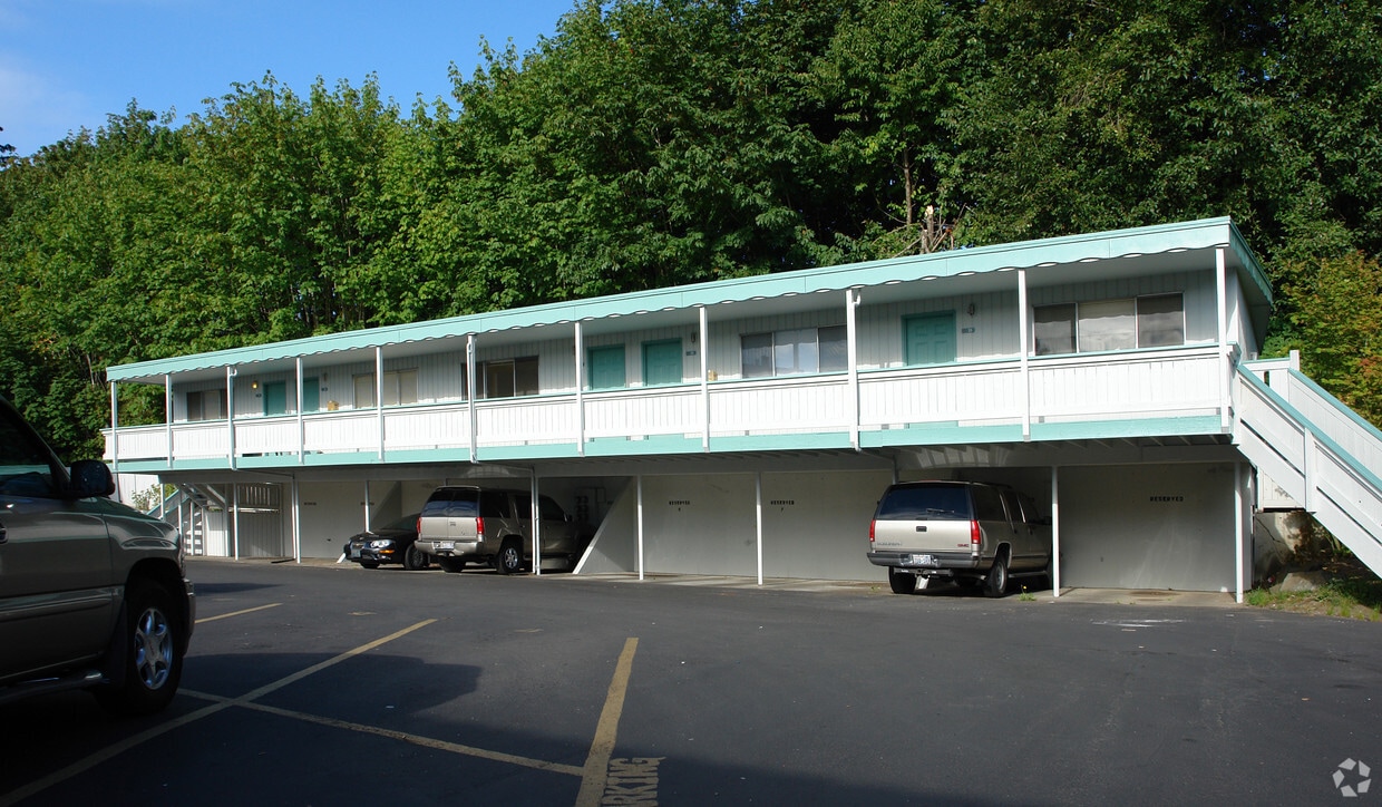 Building Photo - Lee Shore West Apartments